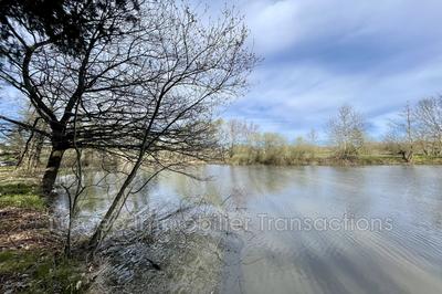 Terrain - 23 491 m²