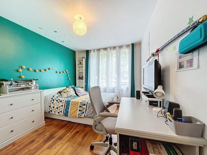 Appartement - 80 m² - 4 pièces