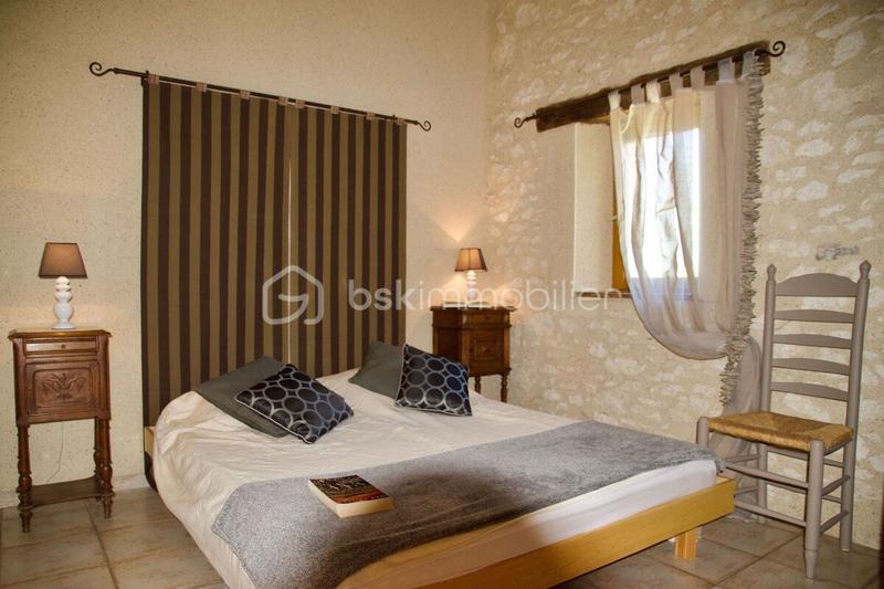 Maison chambre d'hôtes - 760 m² - 29 pièces