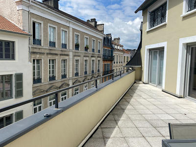 Appartement - 185 m² - 7 pièces