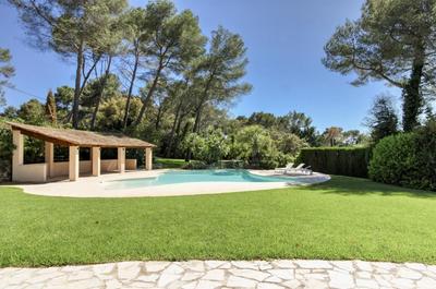 Villa - 540 m² - 13 pièces