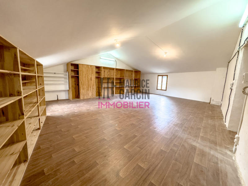 Maison - 280 m² - 13 pièces