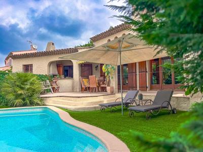 Villa - 188 m² - 6 pièces