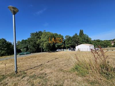Terrain constructible - 1 000 m²