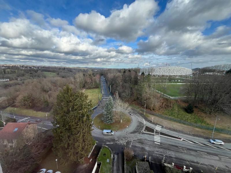 Appartement - 80 m² - 3 pièces