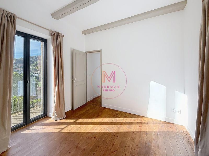 Maison - 100 m² - 6 pièces