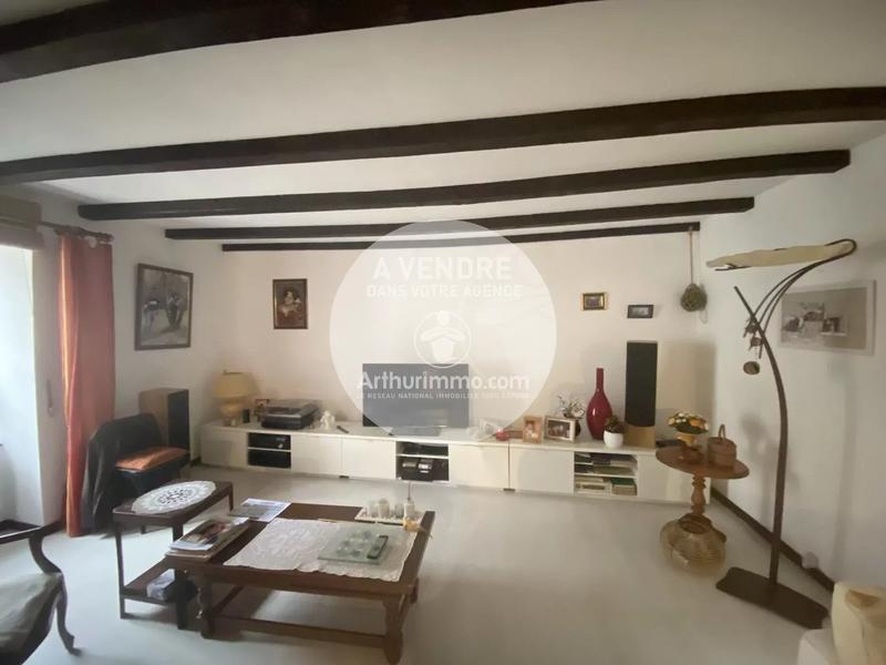 Maison - 228 m² - 8 pièces