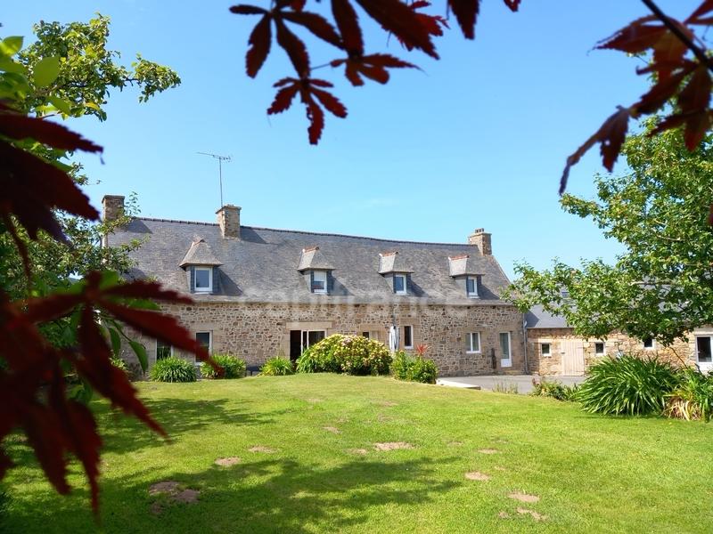 Longère - 190 m² - 8 pièces