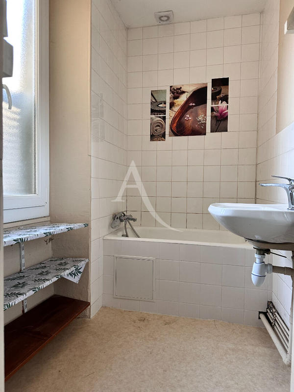 Maison - 263 m² - 5 pièces