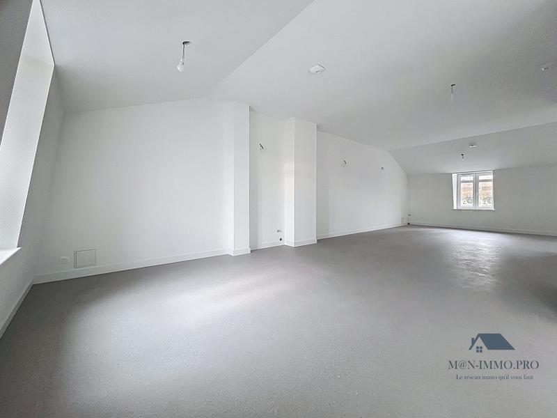 Bureau - 73 m² - 1 pièce