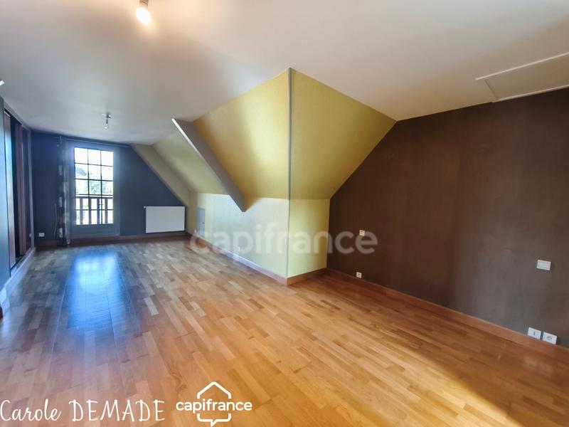 Maison - 188 m² - 7 pièces