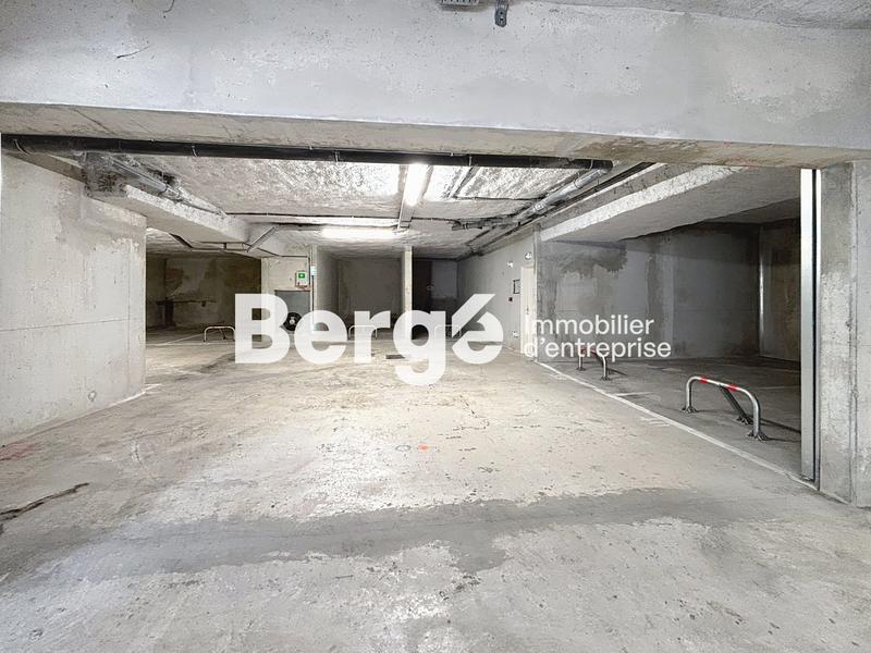 Local commercial - 325 m²