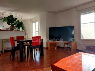Appartement - 79 m² - 4 pièces