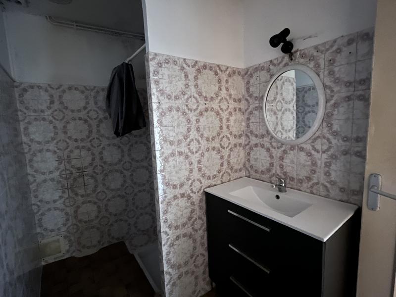 Maison en pierre - 213 m² - 9 pièces