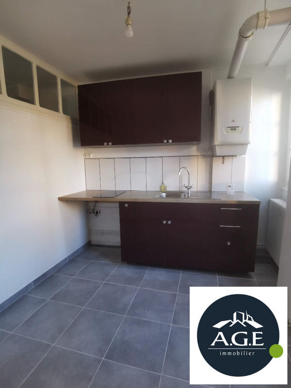 Immeuble - 275 m² - 9 pièces