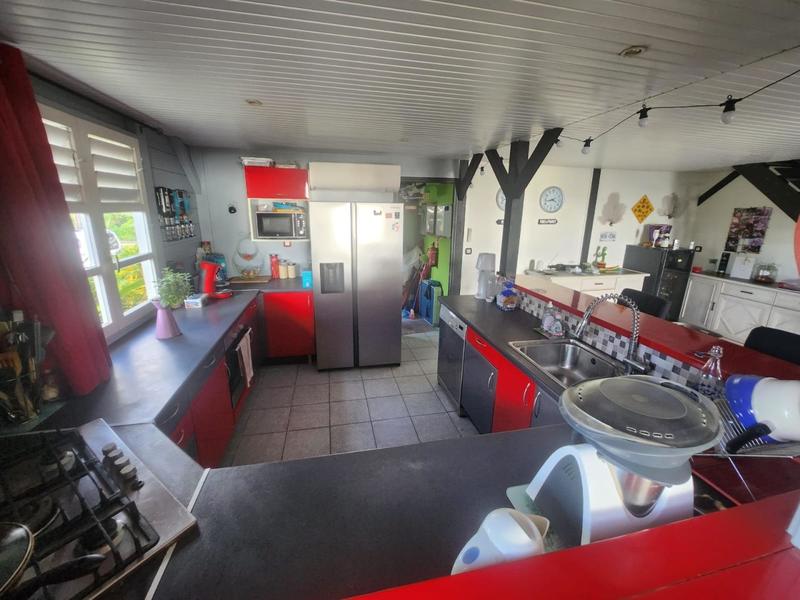 Maison - 300 m² - 12 pièces