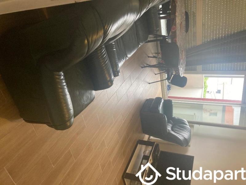 Chambre - 12 m² - 1 pièce