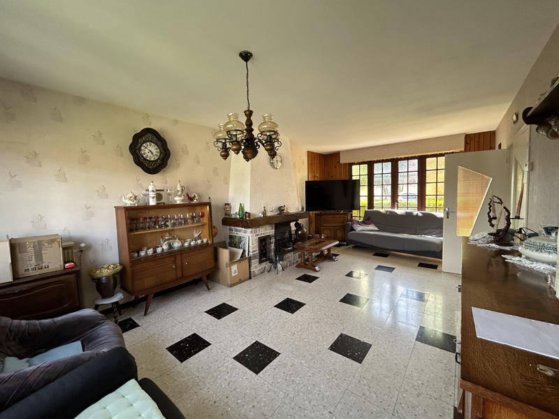 Maison - 90 m² - 5 pièces