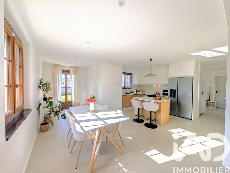 Maison - 130 m² - 4 pièces