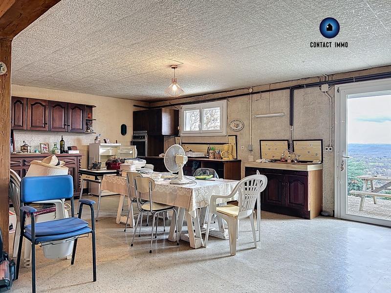 Maison - 192 m² - 5 pièces