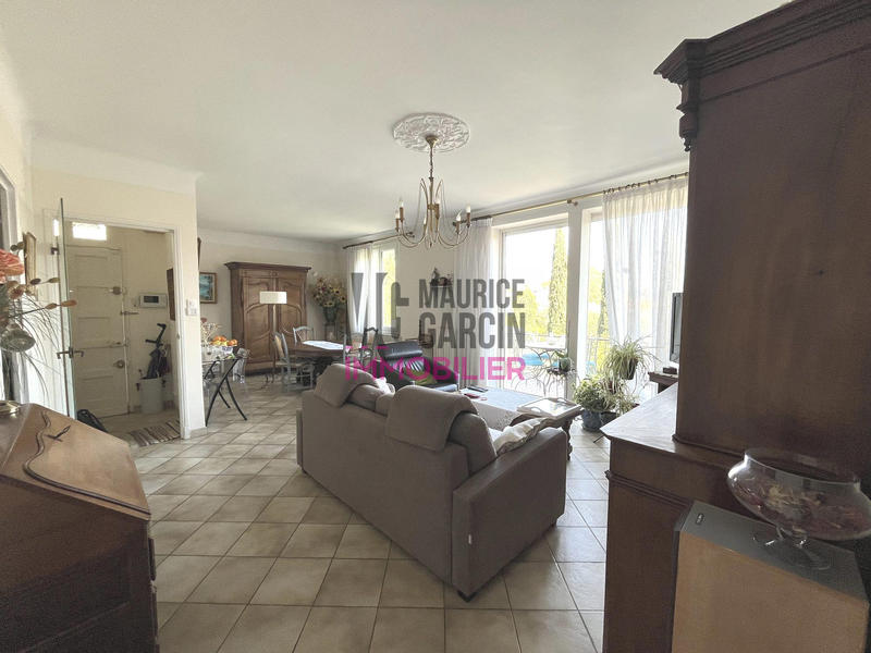 Maison - 111 m² - 6 pièces