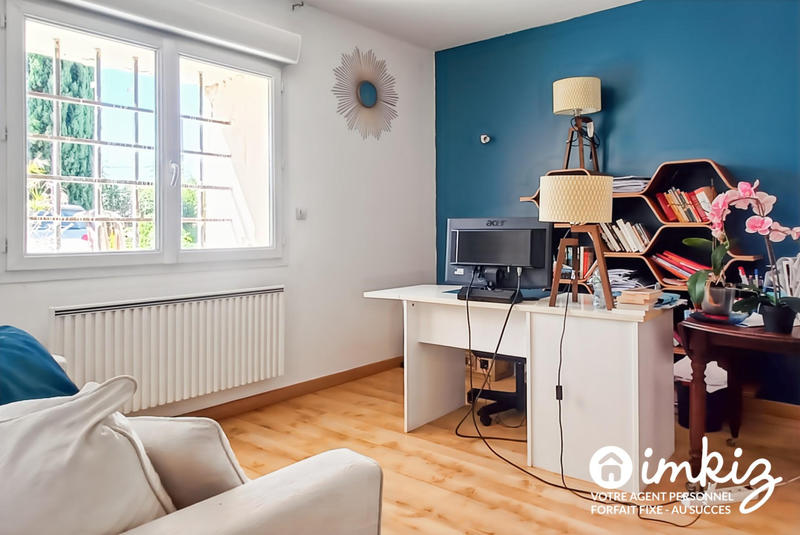 Maison - 250 m² - 6 pièces