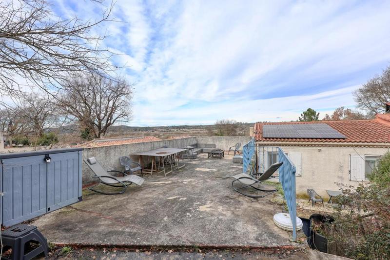 Maison - 94 m² - 4 pièces