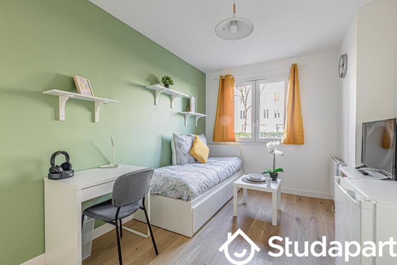 Chambre - 12 m² - 1 pièce