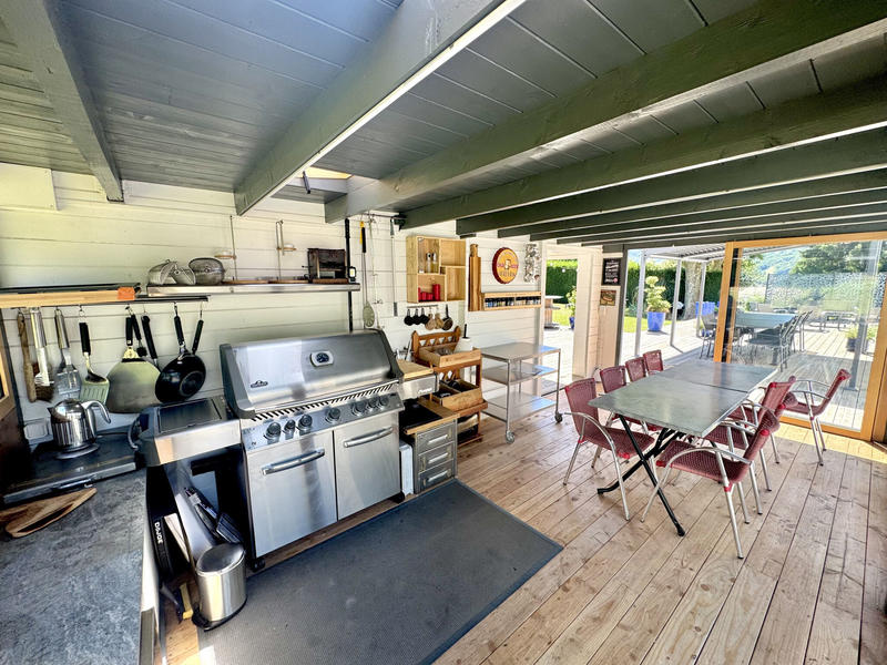 Propriété - 446 m² - 12 pièces