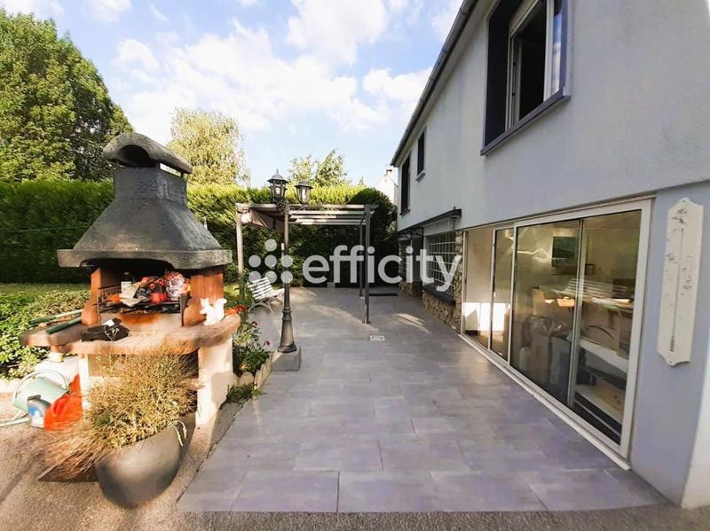 Maison - 177 m² - 7 pièces