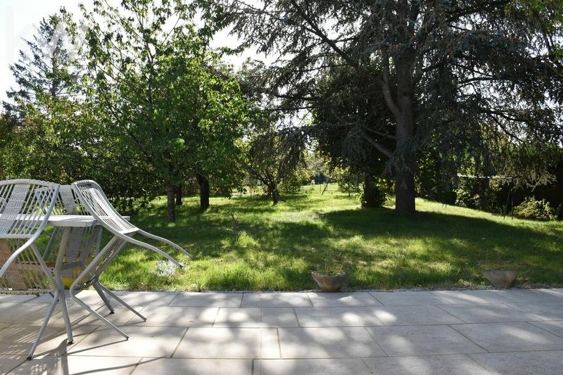 Maison traditionnelle - 190 m² - 9 pièces