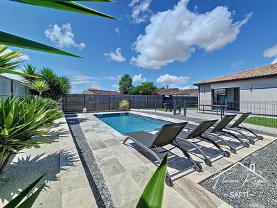 Maison - 97 m² - 4 pièces