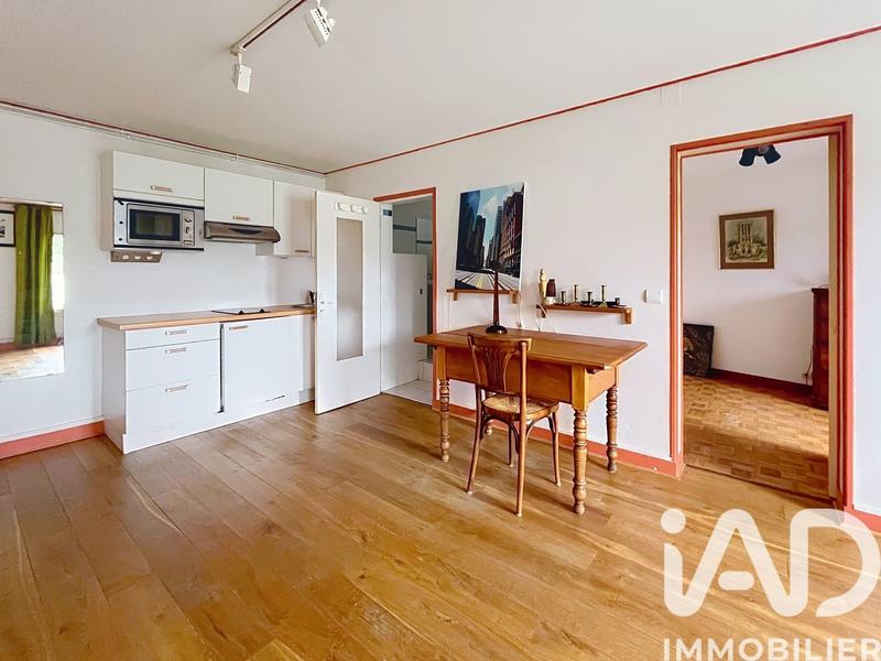 Maison - 215 m² - 8 pièces