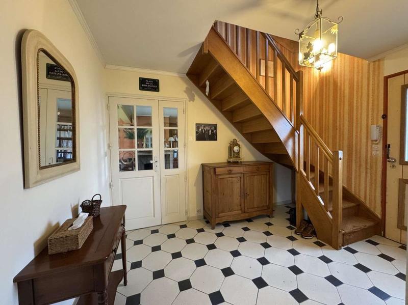 Maison - 190 m² - 7 pièces