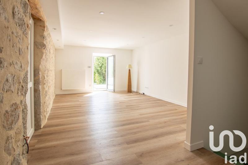 Maison - 180 m² - 9 pièces