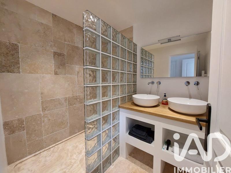 Maison - 265 m² - 8 pièces