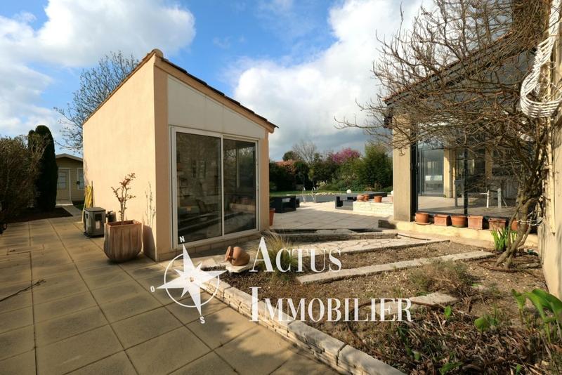 Maison - 196 m² - 7 pièces