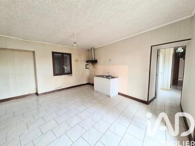 Maison - 87 m² - 4 pièces