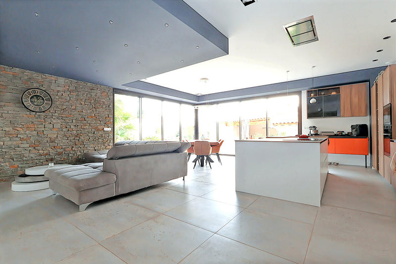 Maison - 165 m² - 5 pièces