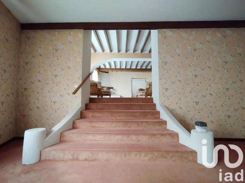 Maison - 305 m² - 10 pièces