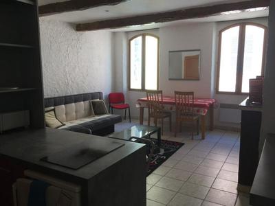 Studio - 30 m² - 1 pièce