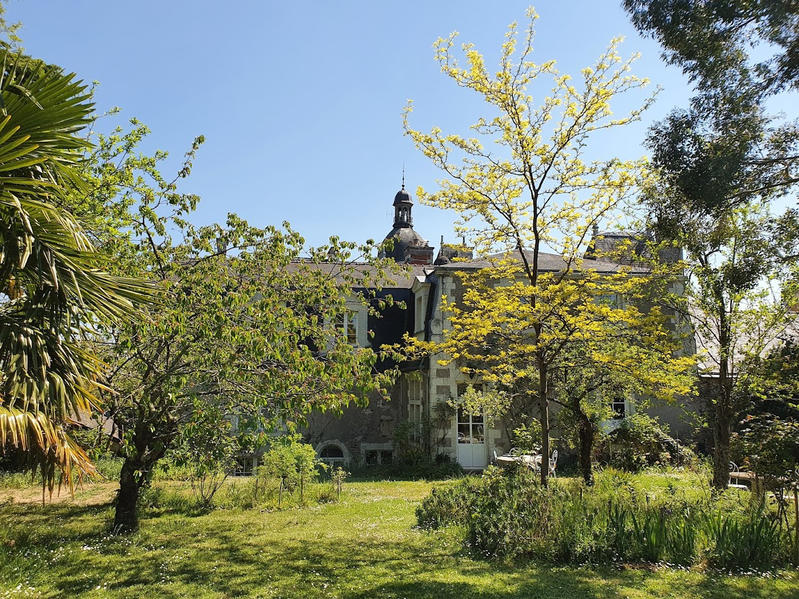 Maison - 511 m² - 8 pièces