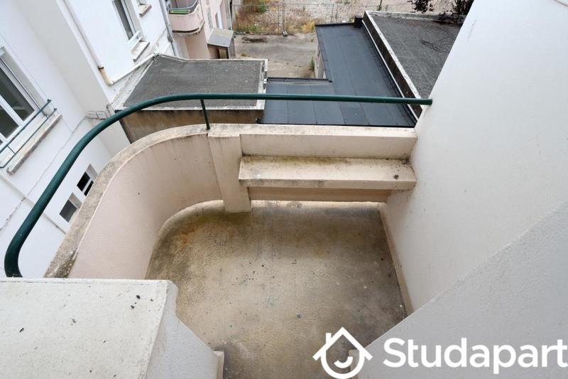 Chambre - 68 m² - 1 pièce