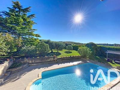 Maison - 210 m² - 7 pièces