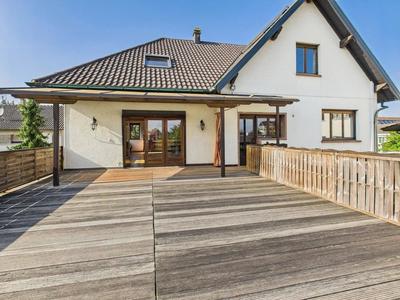 Maison - 357 m² - 12 pièces