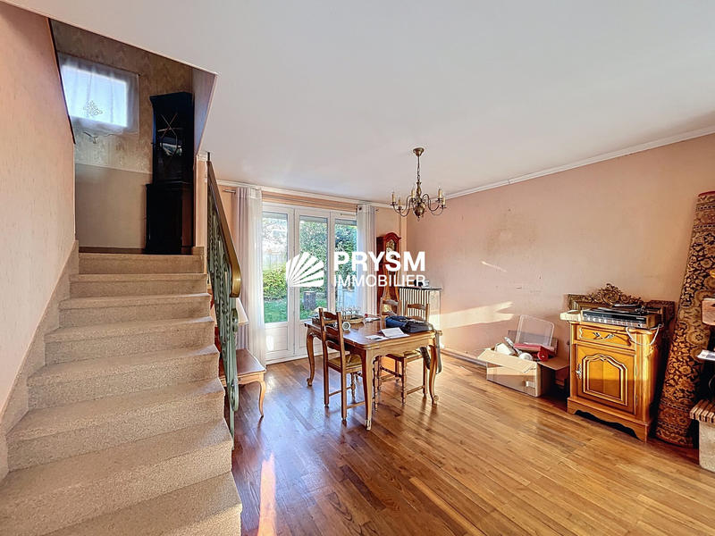 Maison traditionnelle - 76 m² - 4 pièces