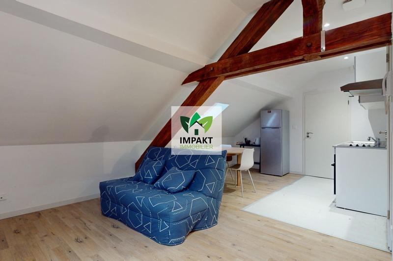 Maison traditionnelle - 139 m² - 9 pièces