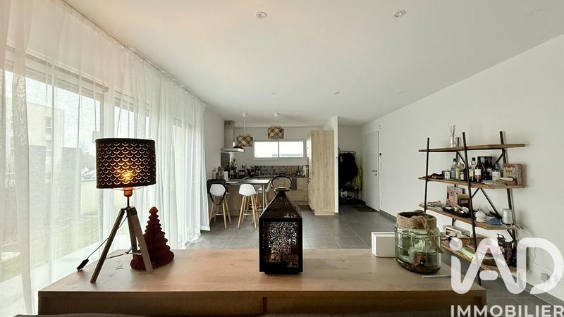 Maison - 93 m² - 4 pièces