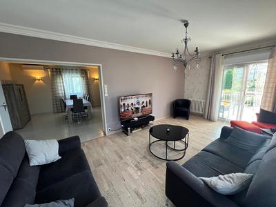 Maison - 150 m² - 7 pièces