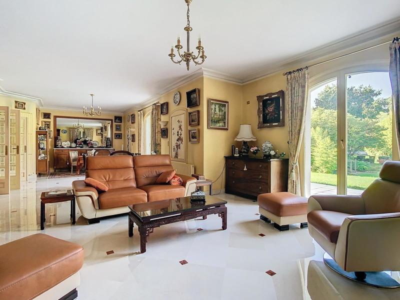 Maison de maîtres - 292 m² - 8 pièces